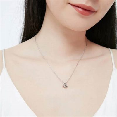 Các Loại Vòng Cổ Cho Bé Gái